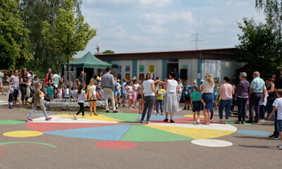 Schulfest mit gro&szlig;em Sch&uuml;lerflohmarkt
